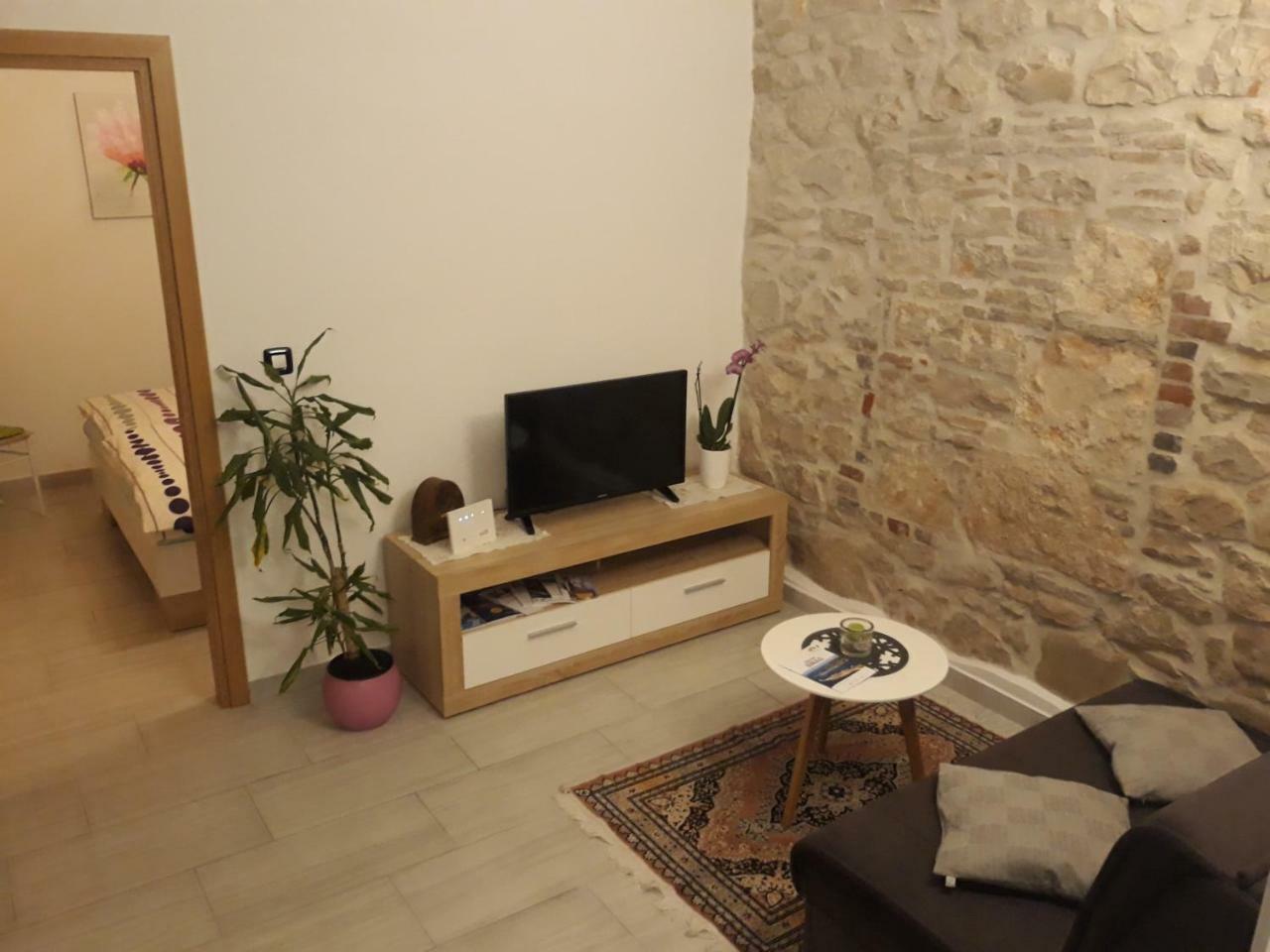 Amalia Apartment